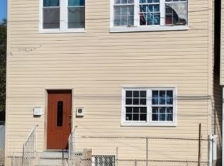 16 Tulip St, Passaic, NJ 07055