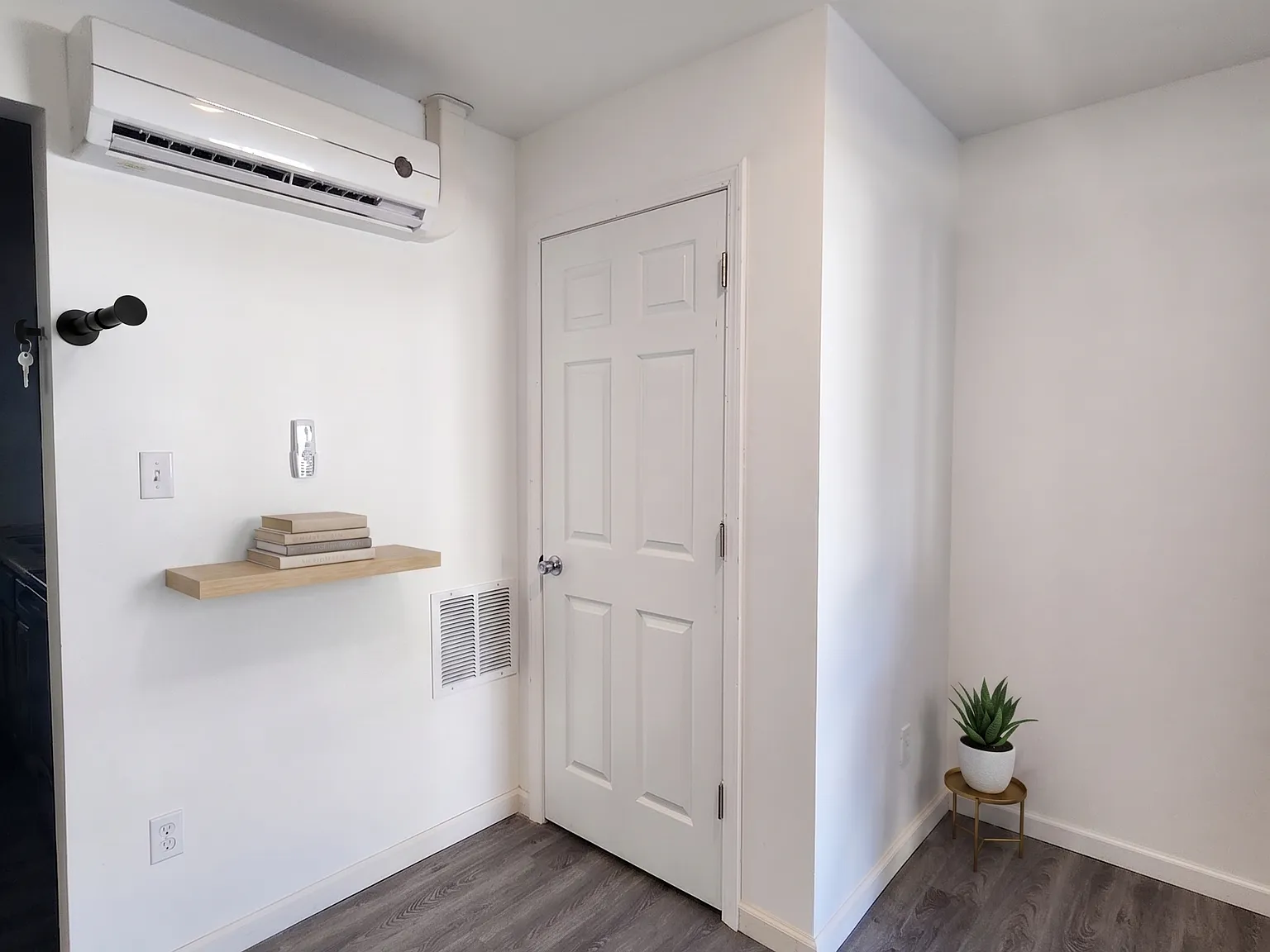 4812 Red Rooster Ln - F — Photo 3