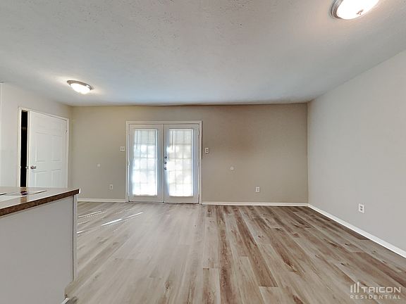5th image of 430 Tara Plantation Dr