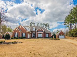 676 Mosswood Ln, Spartanburg, SC 29301