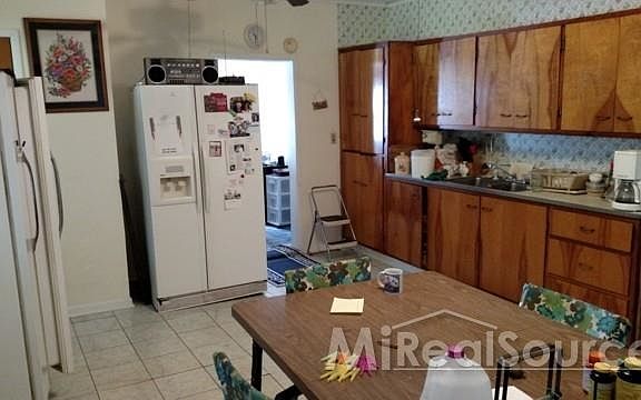 This is a view of the kitchen.