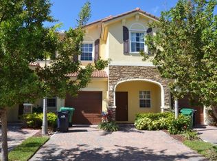 22384 SW 89th Ave, Cutler Bay, FL 33190