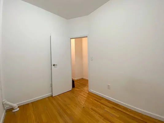 Rented by MAPT Residential LLC | media 6