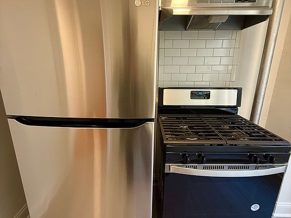 4th image of 30-58 34th St #5D