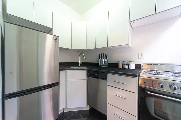 Rented by Platinum Properties | media 6