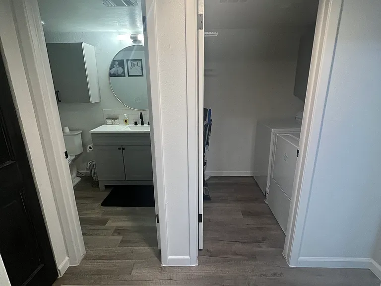 E Temple Dr — Photo 11