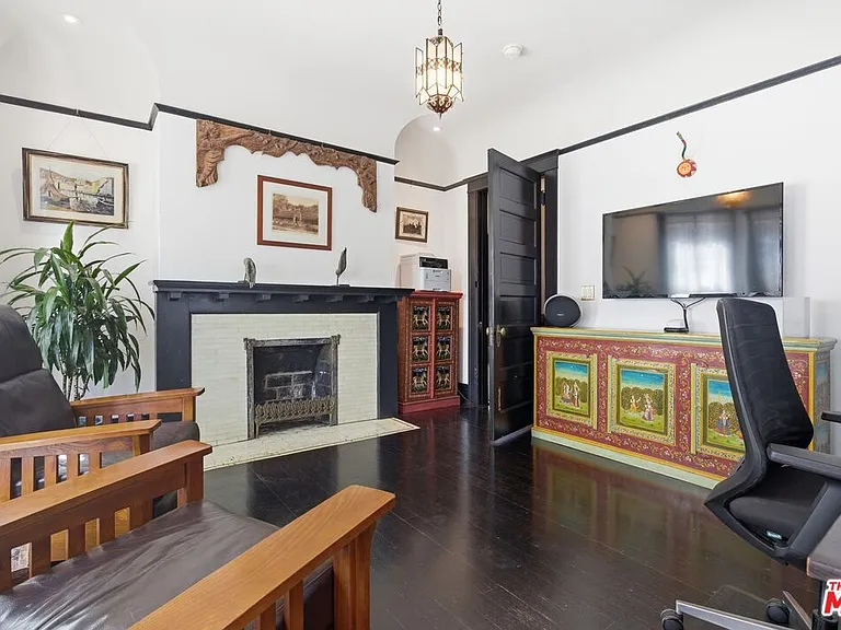 2624 Van Buren Pl — Photo 16