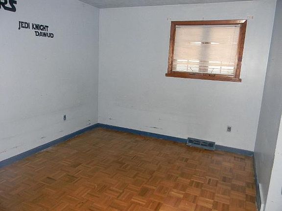 2nd image of 17 Santin Cir