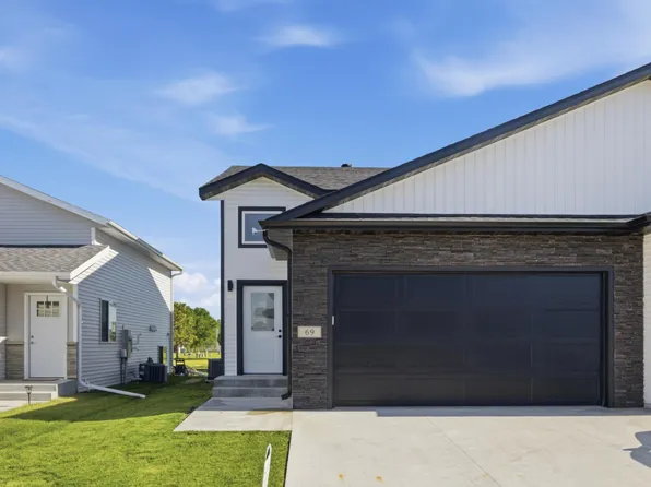 69 Cedar Dr, Mapleton, ND 58059