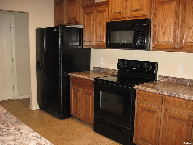 108 Gayland Dr #B — Photo 3