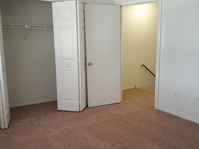 Oak Ridge Apartments — Photo 51