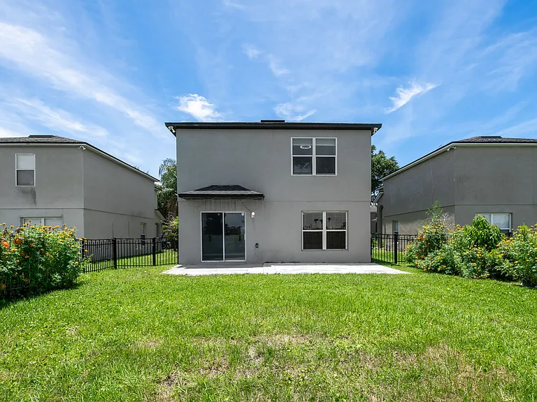 1752 Portcastle Cir — Photo 58