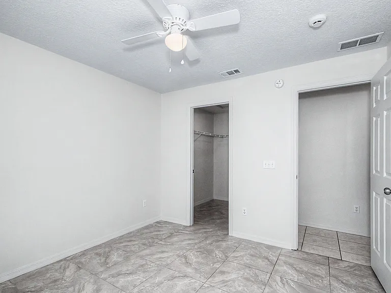 231 Oak Ln — Photo 13