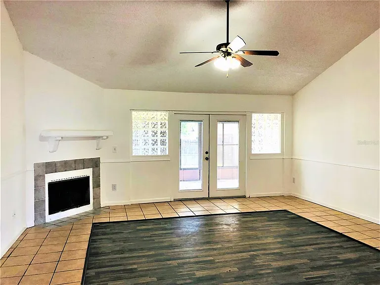 1005 Aviles Ct — Photo 5