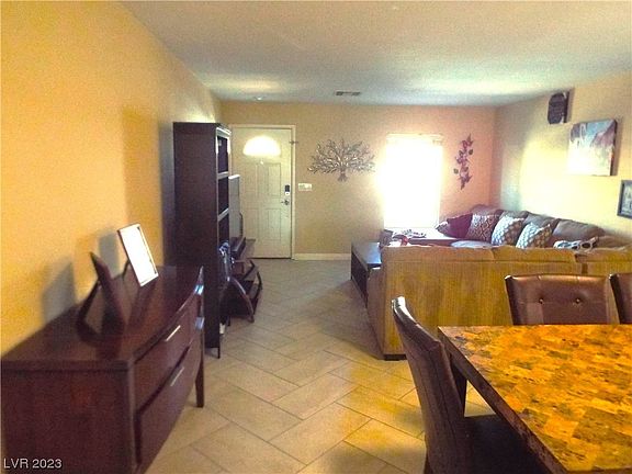 4th image of 5625 Pella Pompano St