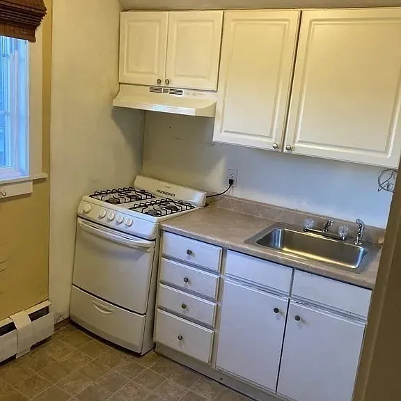 17 Bardsley St #2 — Photo 8