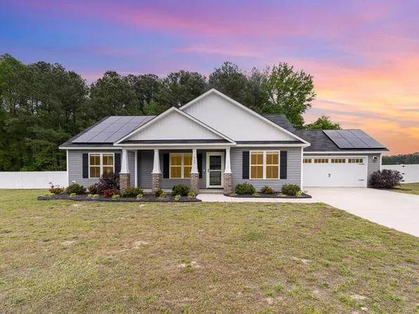 240 Langdon Chase Way, Selma, NC 27576