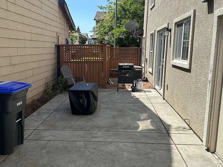 3056 Puffin Cir — Photo 5