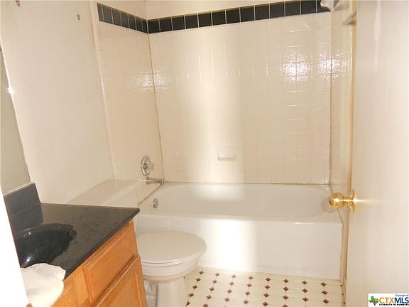 4th image of 2307 Huckleberry Dr