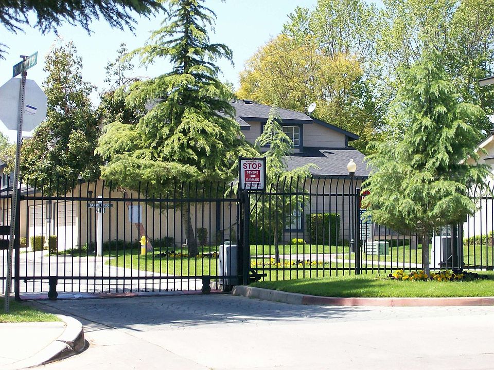 nice gated conumity