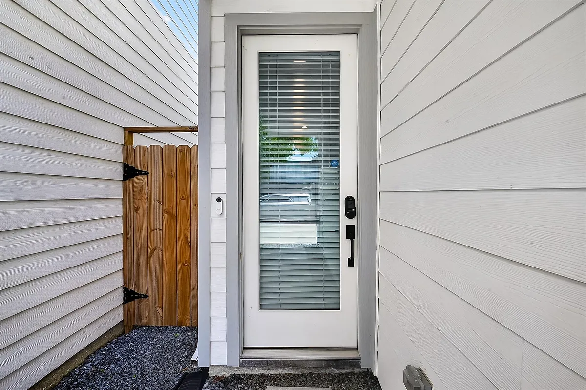 Building Photo - 8458 Berry Green Ln