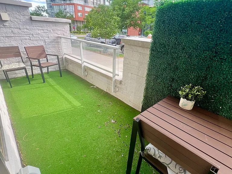 75 Canterbury Pl #102 — Photo 13