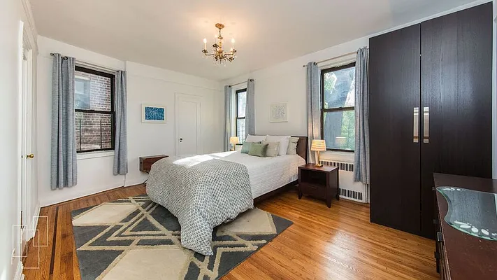 Sold by Garfield Realty  | media 7