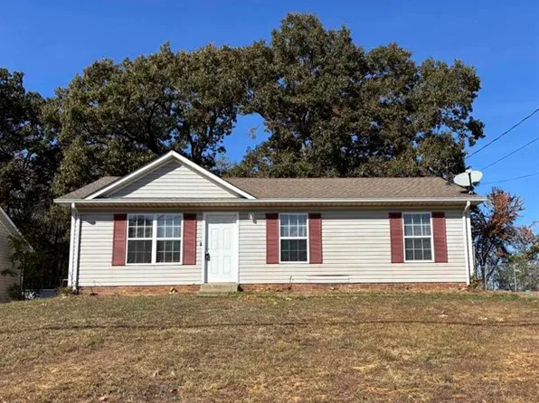 135 Gail St, Oak Grove, KY 42262