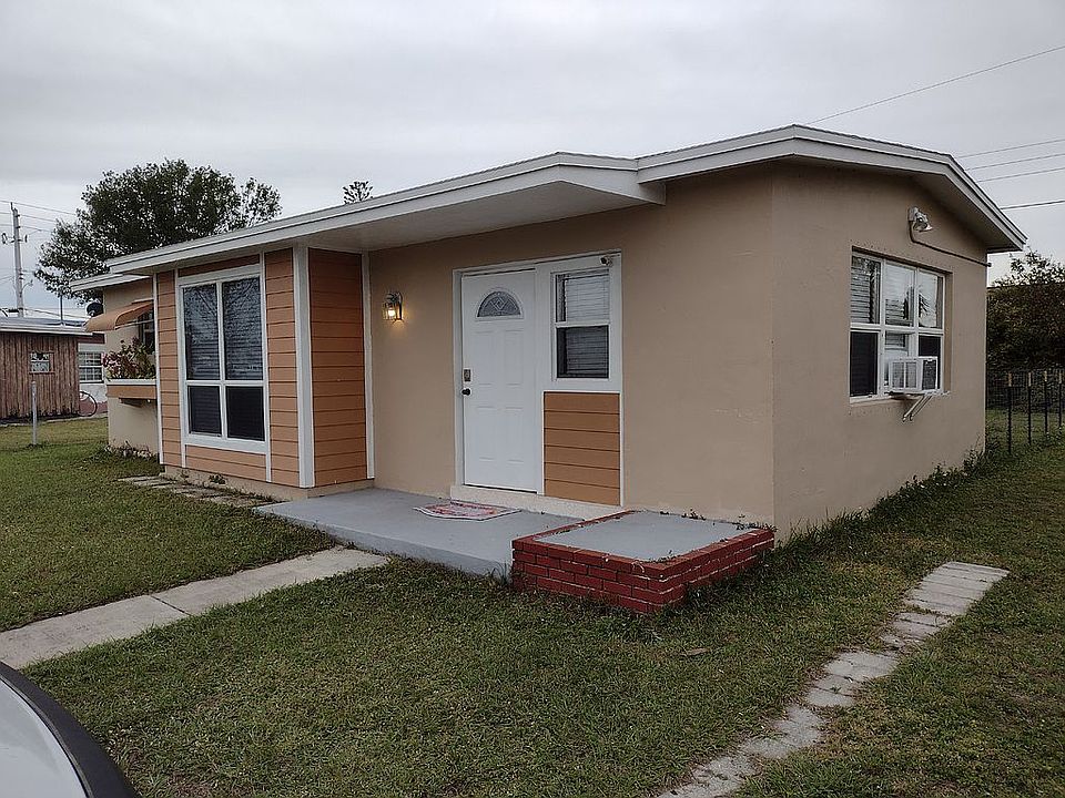 1st image of 22106 Felton Ave