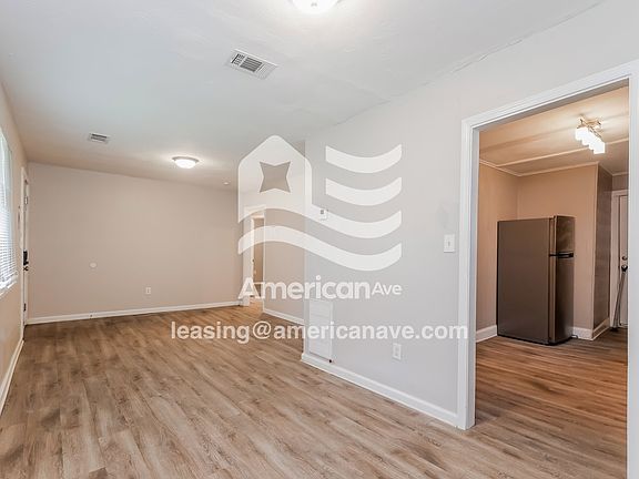 474885_004_living_room_4.jpg