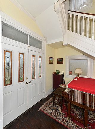 2nd image of 1901 N Panam Expy