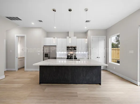 28 Bucan St, Houston, TX