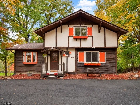 130 Glenside Trl, Byram Twp., NJ 07871