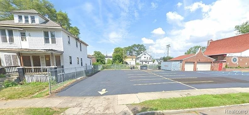 1st image of 15779 Rosa Parks Blvd