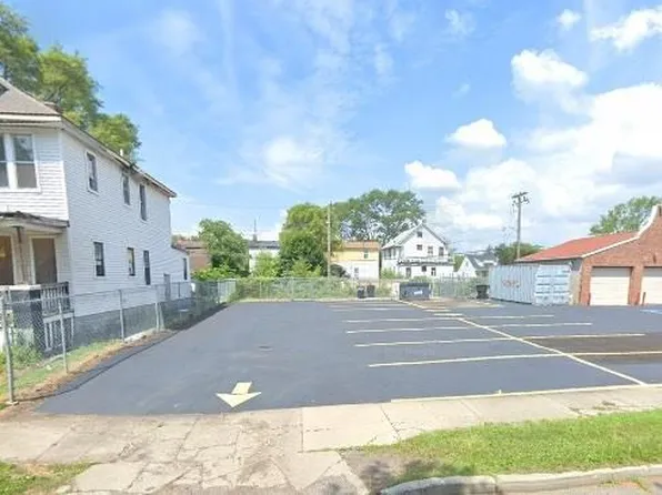 15779 Rosa Parks Blvd, Detroit, MI 48238