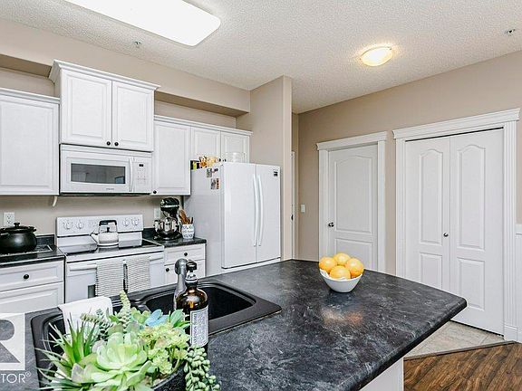 4th image of 16807 100th Ave NW #323