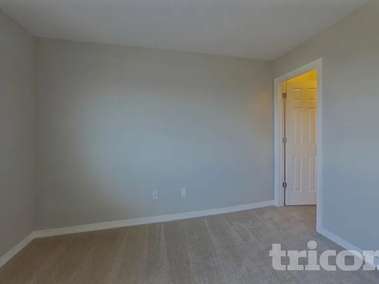 8965 Vanderwood Rd — Photo 16