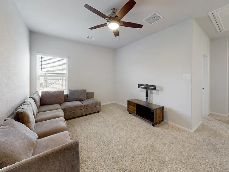 1415 Desire Ln — Photo 12