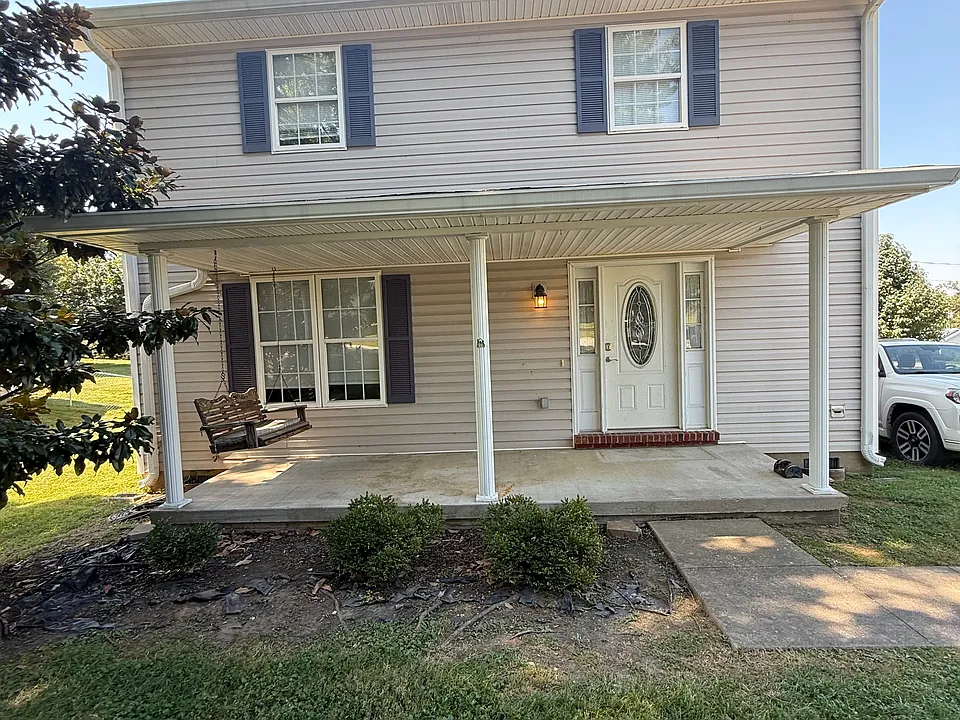 1035 Edgewood Way