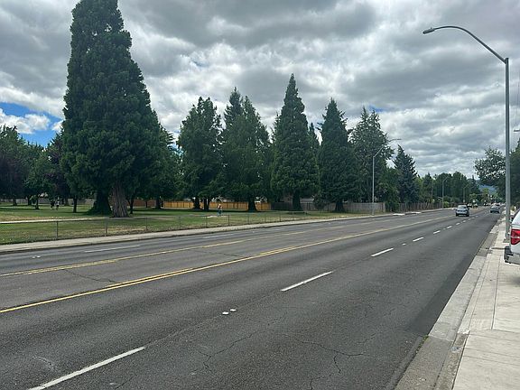 5th image of 378 W Stewart Ave