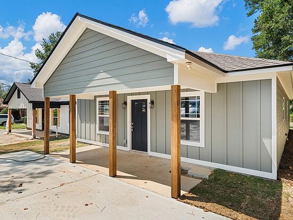3rd image of 3053 Reese Rd