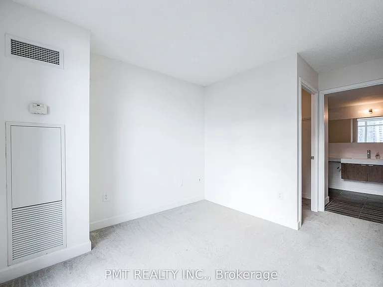 4K Spadina Ave #1721 — Photo 11