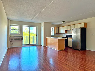 2955 Shell Road, #3A