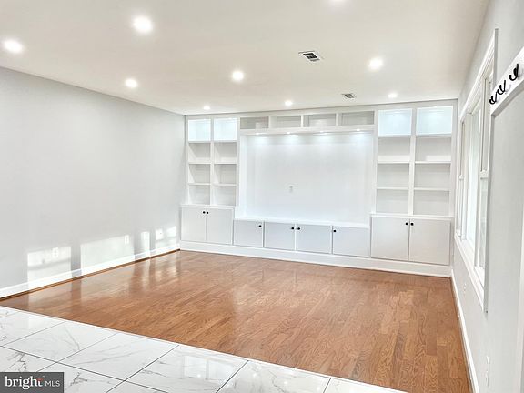 2nd image of 4446 Majestic Ln