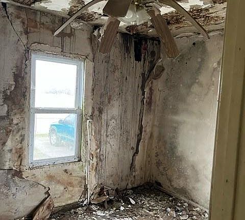 4th image of 52 Victor Ave
