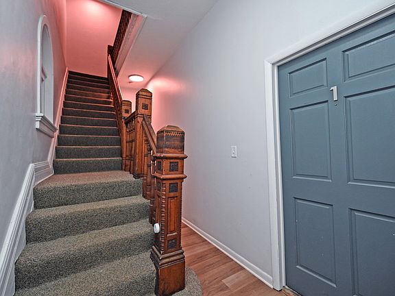 5th image of 2228 Kemper Ln Unit 1