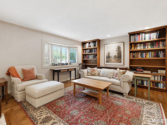 5th image of 38 Cary Lane #38