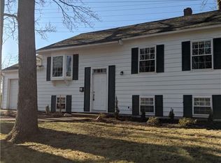 63 Elmwood Ave, Edison, NJ 08837