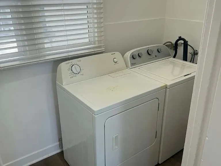 2231 Ellendale Pl #11 — Photo 3