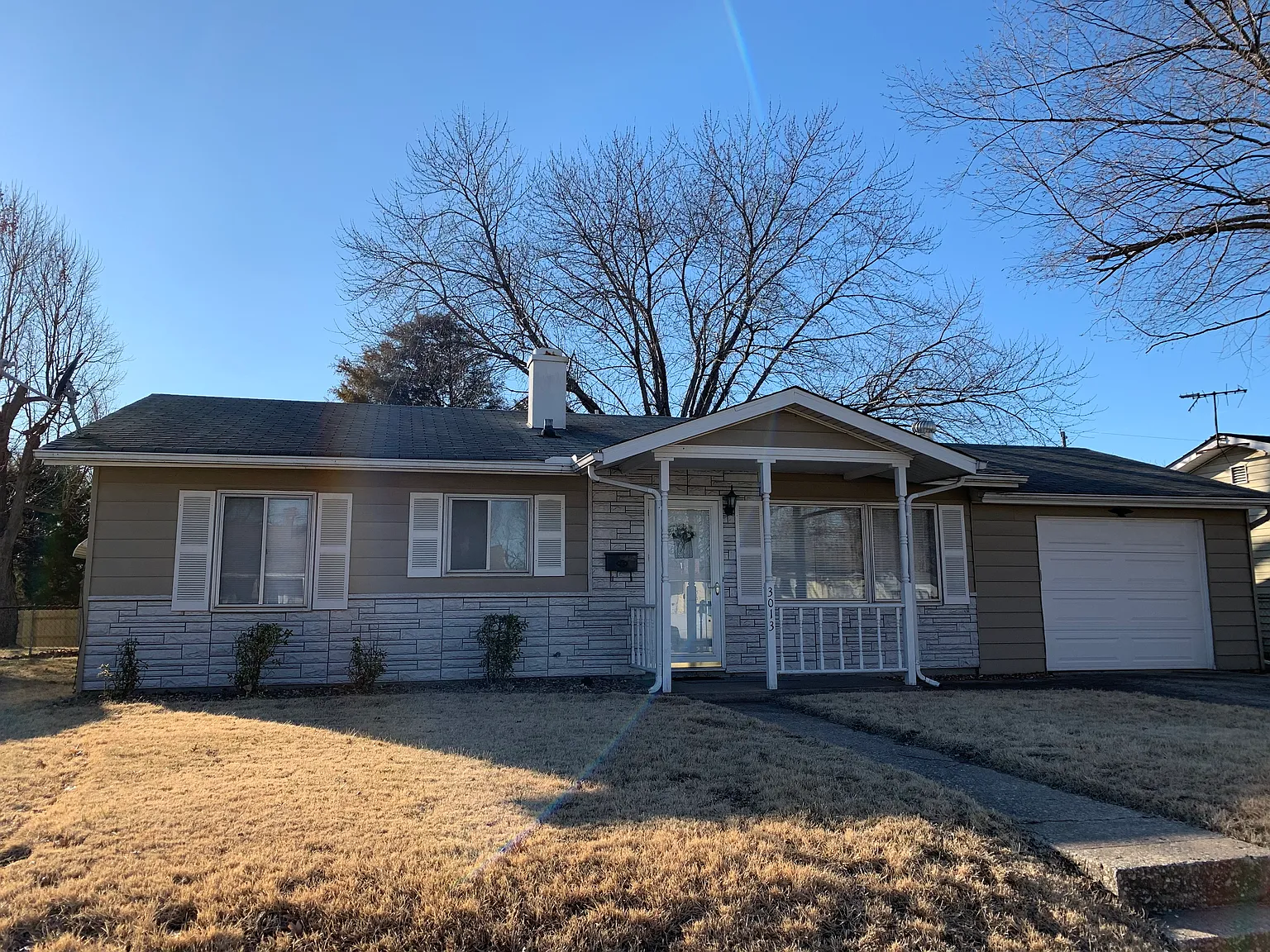 3013 Forest Ave photo 1